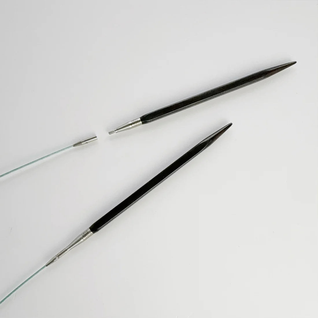 Agujas intercambiables de ébano TARIM CUBICS 3.5" / Lotus Yarns