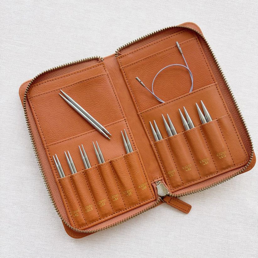 Set de agujas intercambiables PAMIR 3.5” con estuche en piel / Lotus Yarns