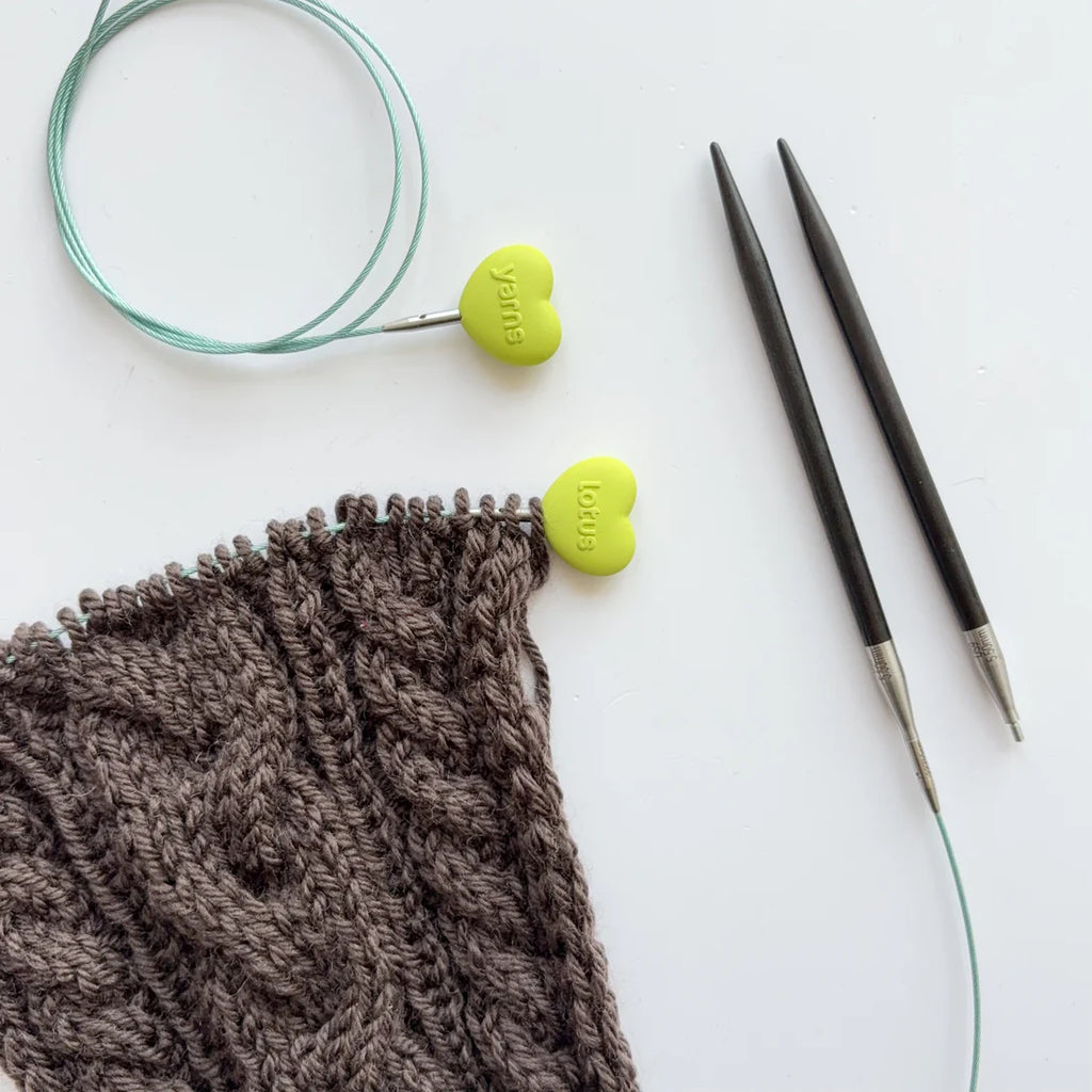 Set de agujas intercambiables de ébano TARIM 5” con estuche en piel / Lotus Yarns